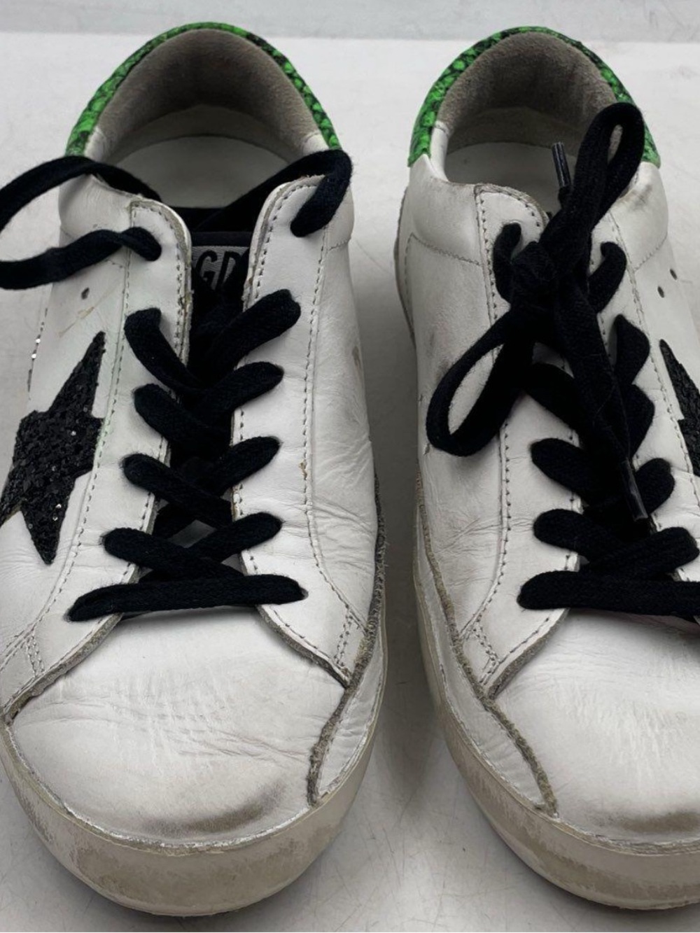 Women’s Golden Goose Superstar White Leather Sneakers w/Black Star Size 35
